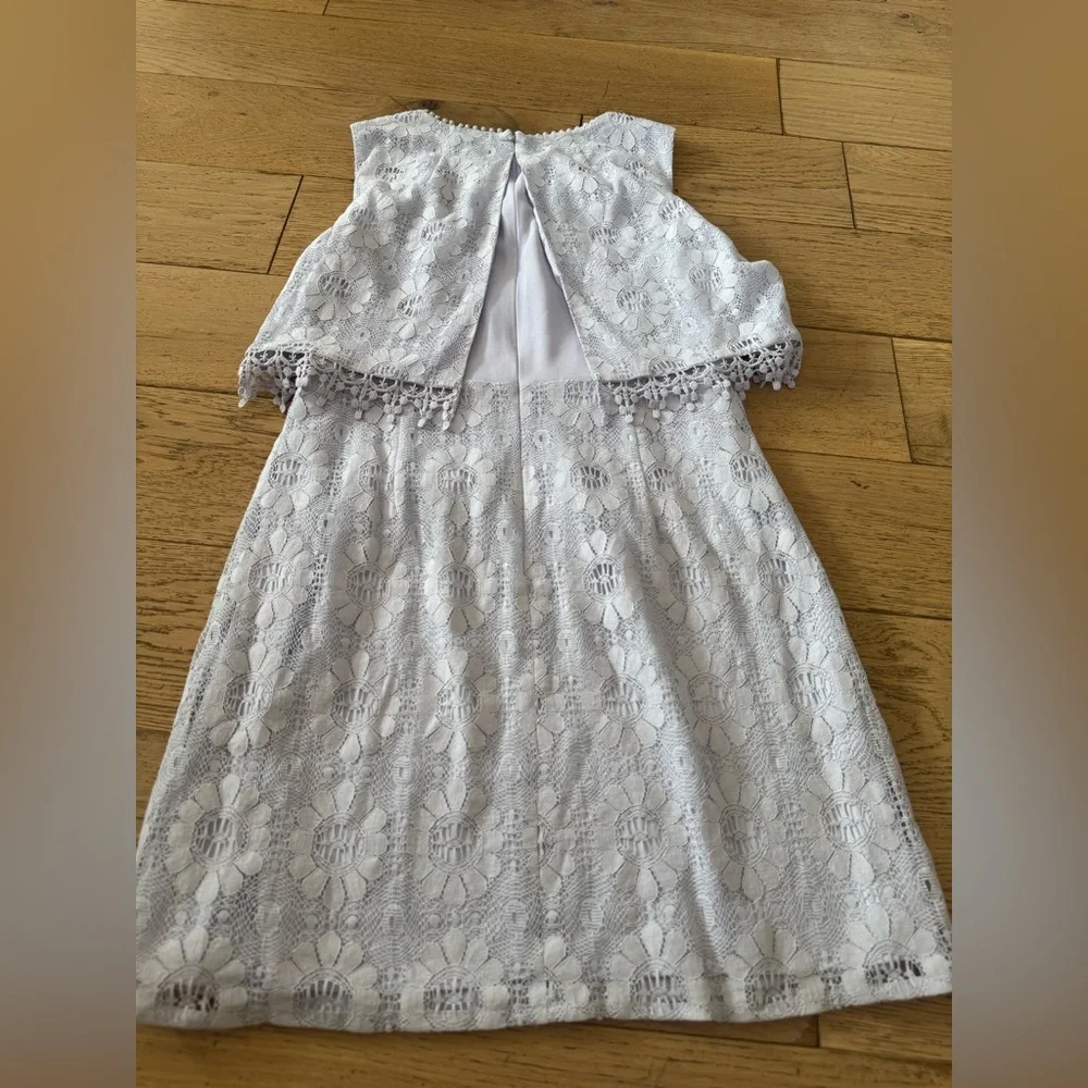 Gianni Bini Lavender Floral Lace Popover‎ Sleeveless Pom Pom Trim Size 10 (705)